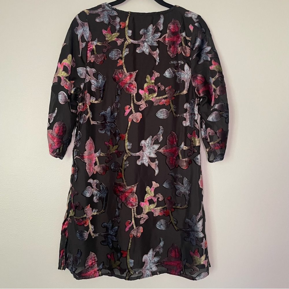Tolani Colorful Velvet Floral Loose Fit Black Dress - Picture 4 of 13